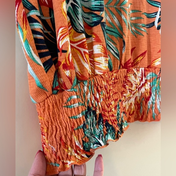 French Laundry Tropical Short Sleeve Summer Blouse Women’s Size Medium - Picture 9 of 14